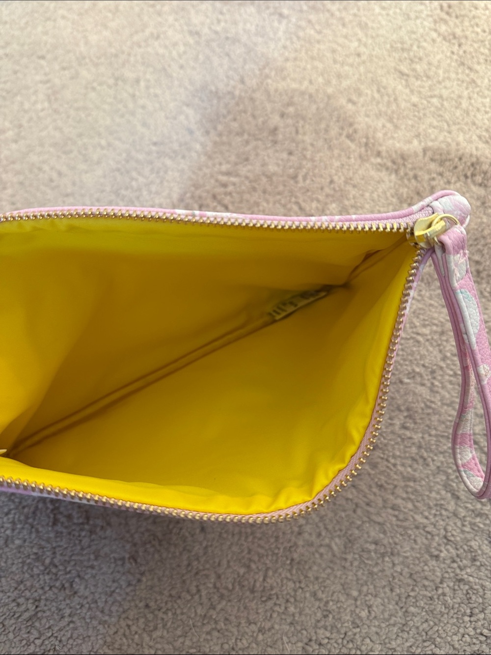 LoveShackFancy x Supergoop Flat Pouch - Picture 4 of 4
